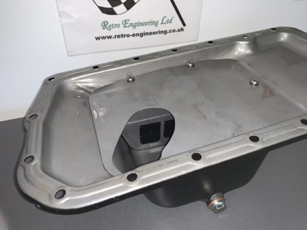 Baffled sump pan