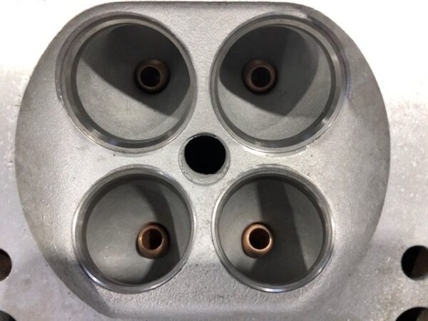 Competition cylinder head - Image 2