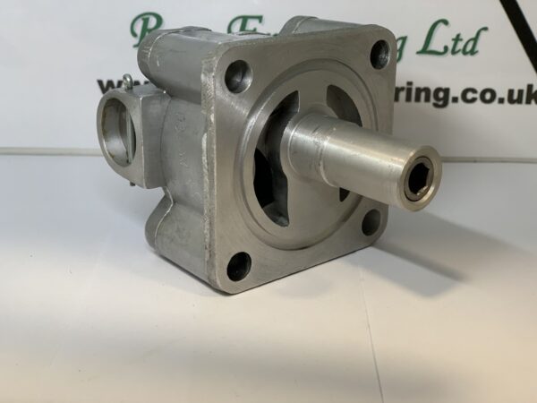 Competition oil pump