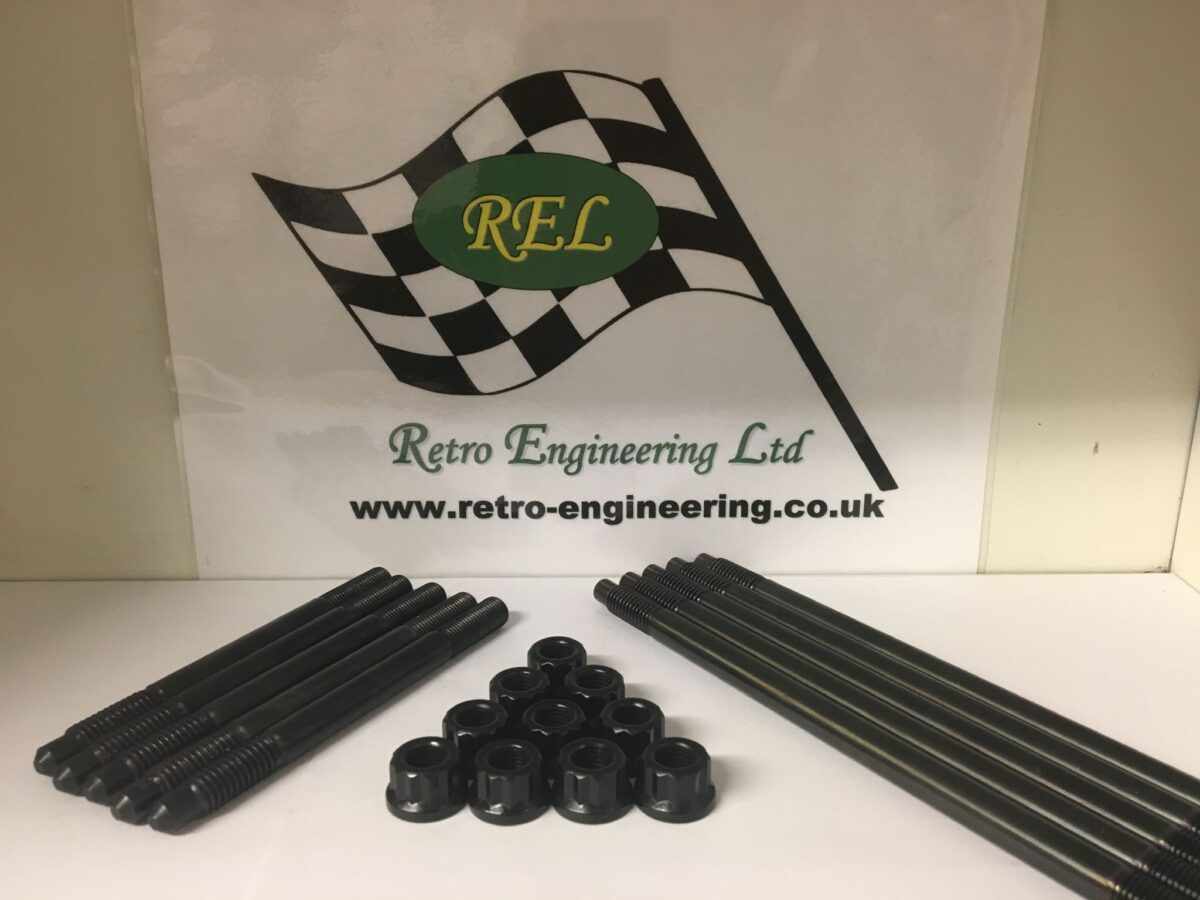 Cylinder Head Stud & Nut Kit Retro Engineering