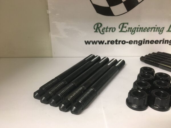 Cylinder Head Stud & Nut Kit - Image 3