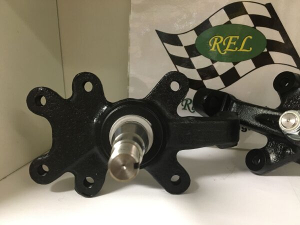 Hub carrier with heavy duty stub axle - pair - Image 5