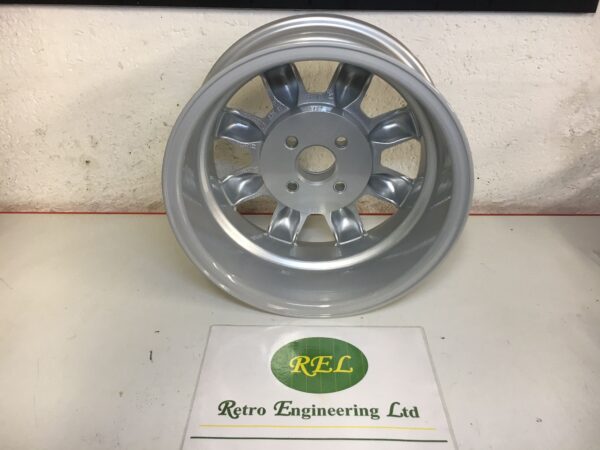 Minilite 6 x 14 road wheel - Image 2