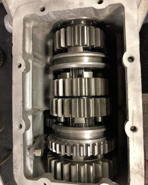 Non Overdrive close ratio straight cut Dog gearbox