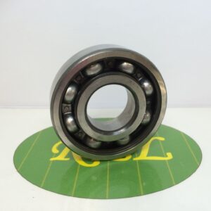 Rear main shaft bearing