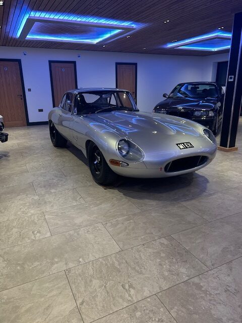 1962 Jaguar E Type Fhc 01